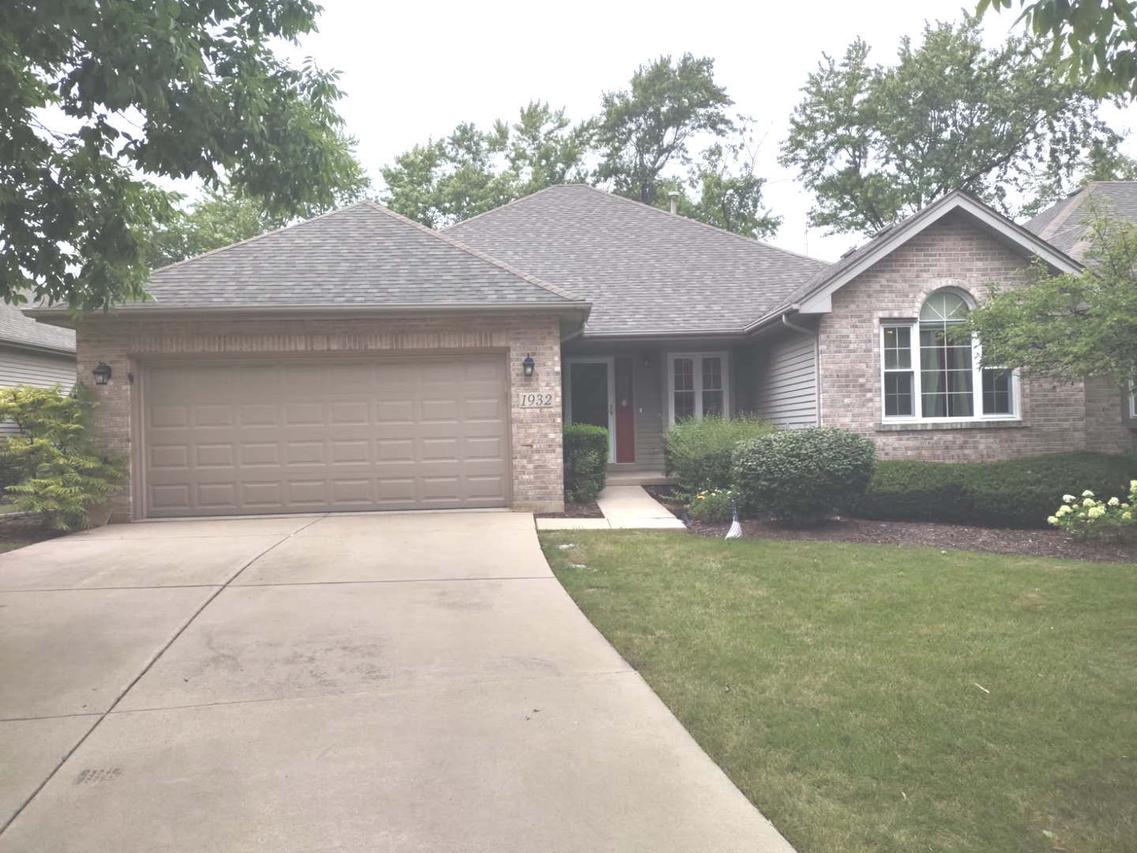 1932 Margaret Ct., Aurora, IL 60505