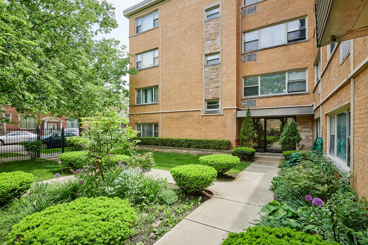 2205 W Highland Ave. #1N, Chicago, IL 60659