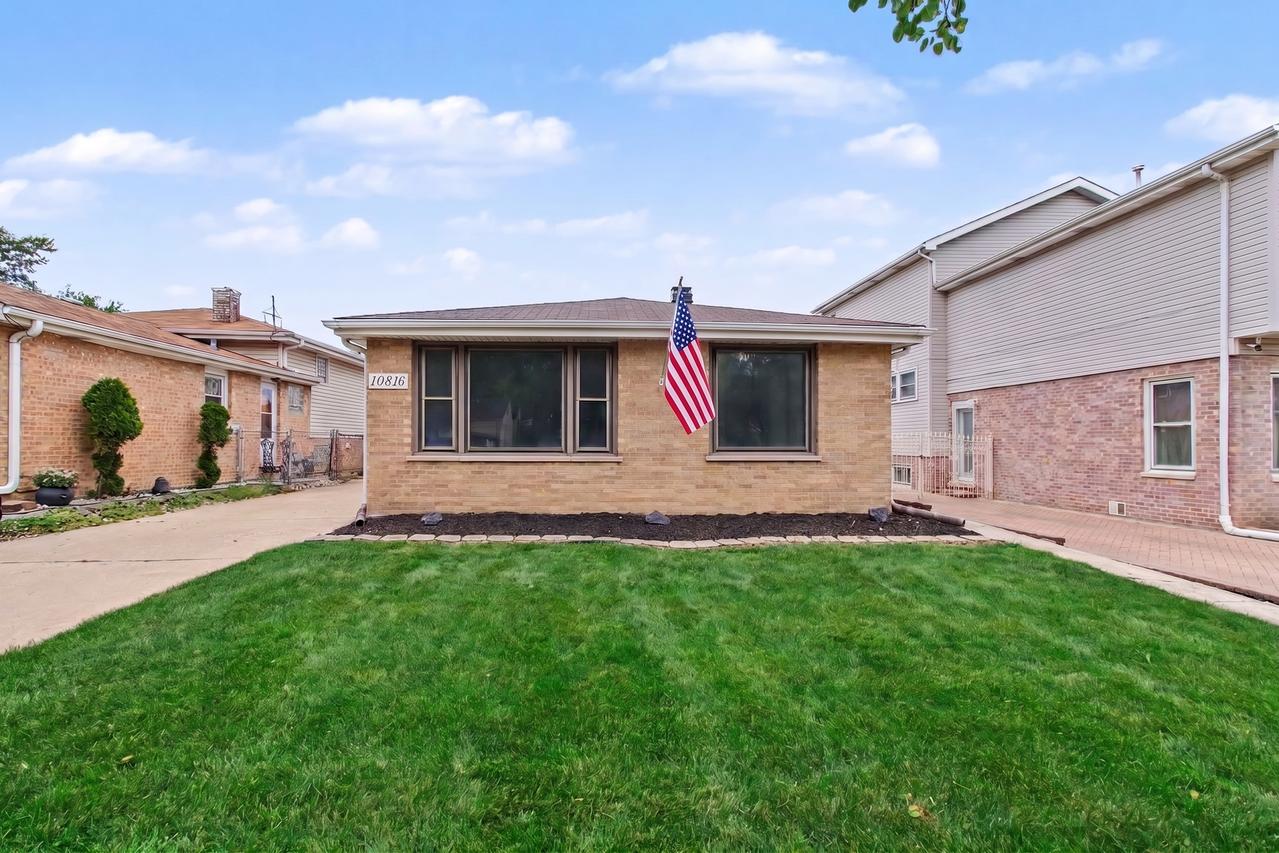 10816 Fletcher Ave., Melrose Park, IL 60164