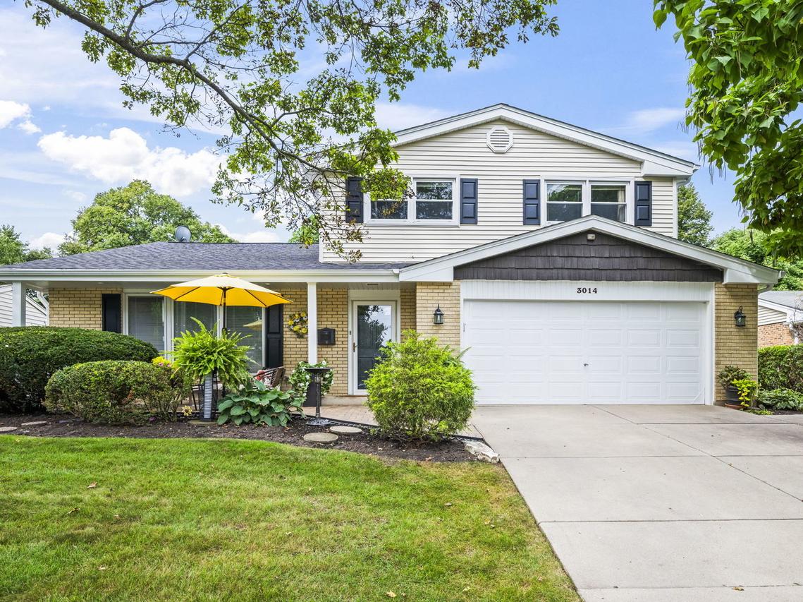 3014 N Dryden Pl., Arlington Heights, IL 60004