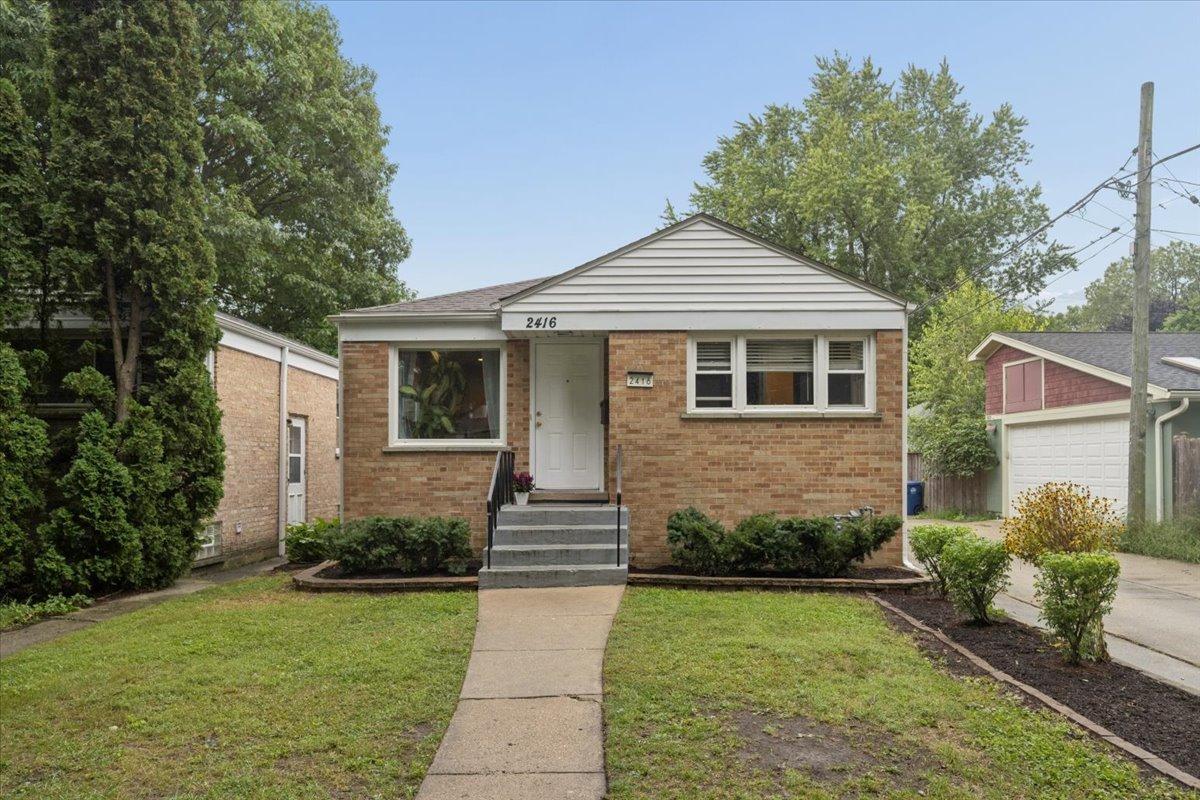 2416 Nathaniel Pl., Evanston, IL 60202