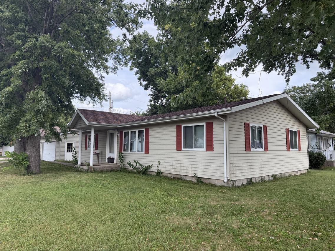 207 S Embarras St., Tuscola, IL 61953