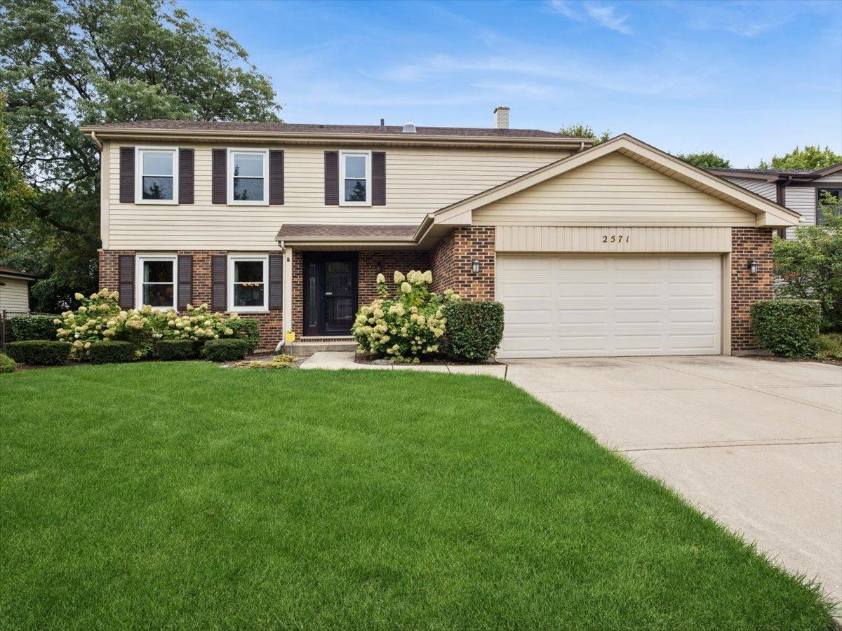 2571 N Douglas Ave., Arlington Heights, IL 60004