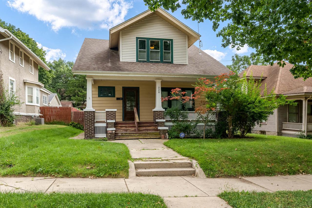 328 Washington St., Rockford, IL 61104