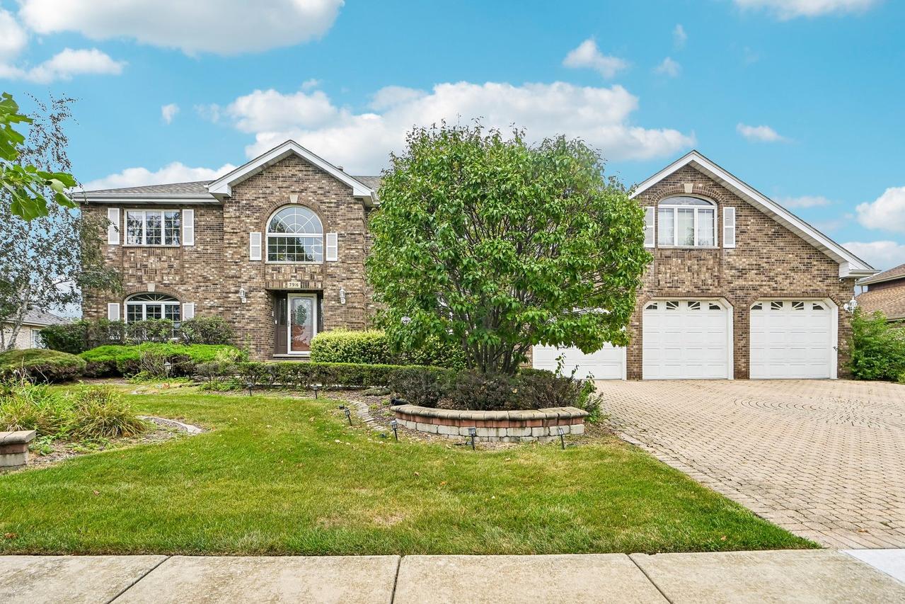 7916 Dooneen Ave., Tinley Park, IL 60477