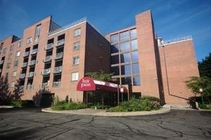 1450 Plymouth Ln. #305, Elgin, IL 60123