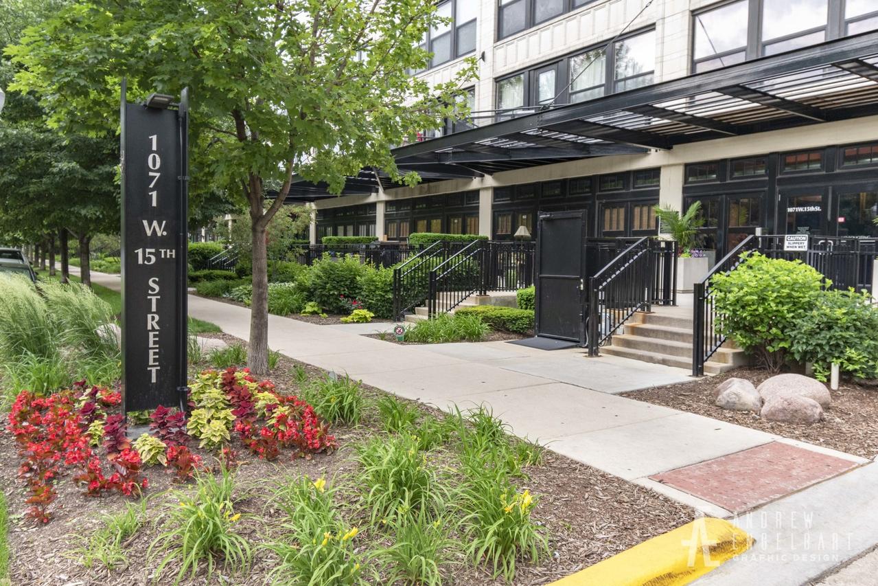 1071 W 15th St. #214, Chicago, IL 60608