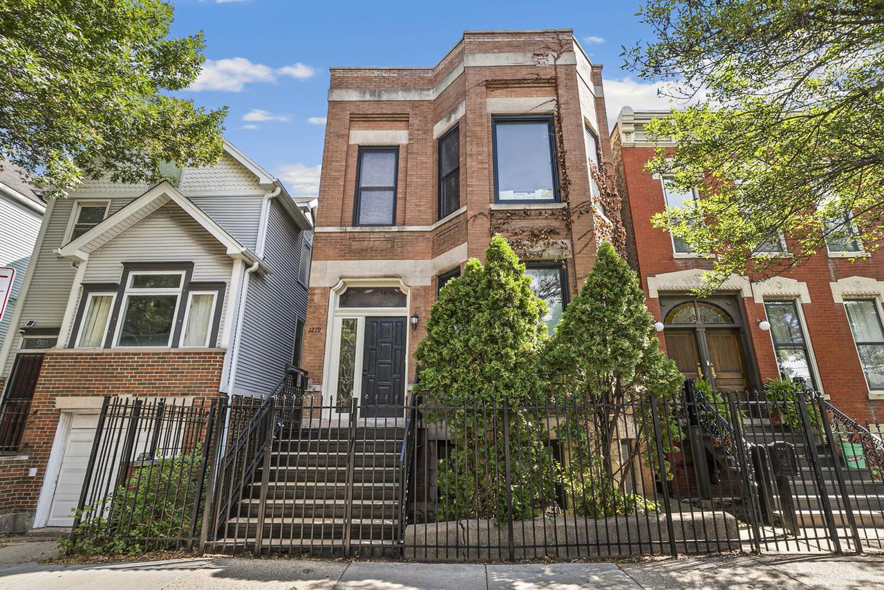 1219 N Damen Ave., Chicago, IL 60622
