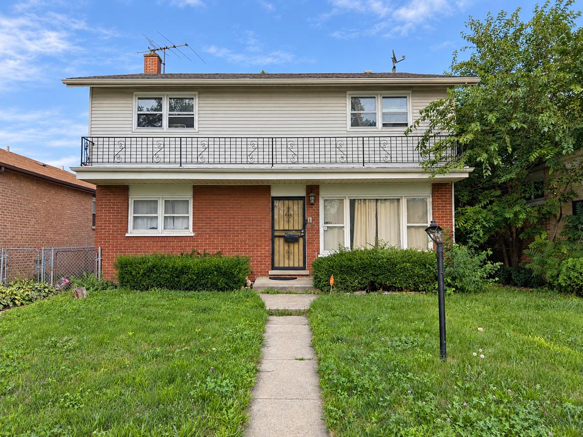 15923 Vine Ave., Harvey, IL 60426