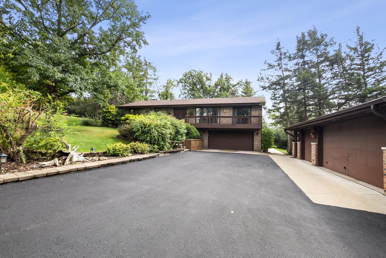 10855 W 151st St., Orland Park, IL 60467
