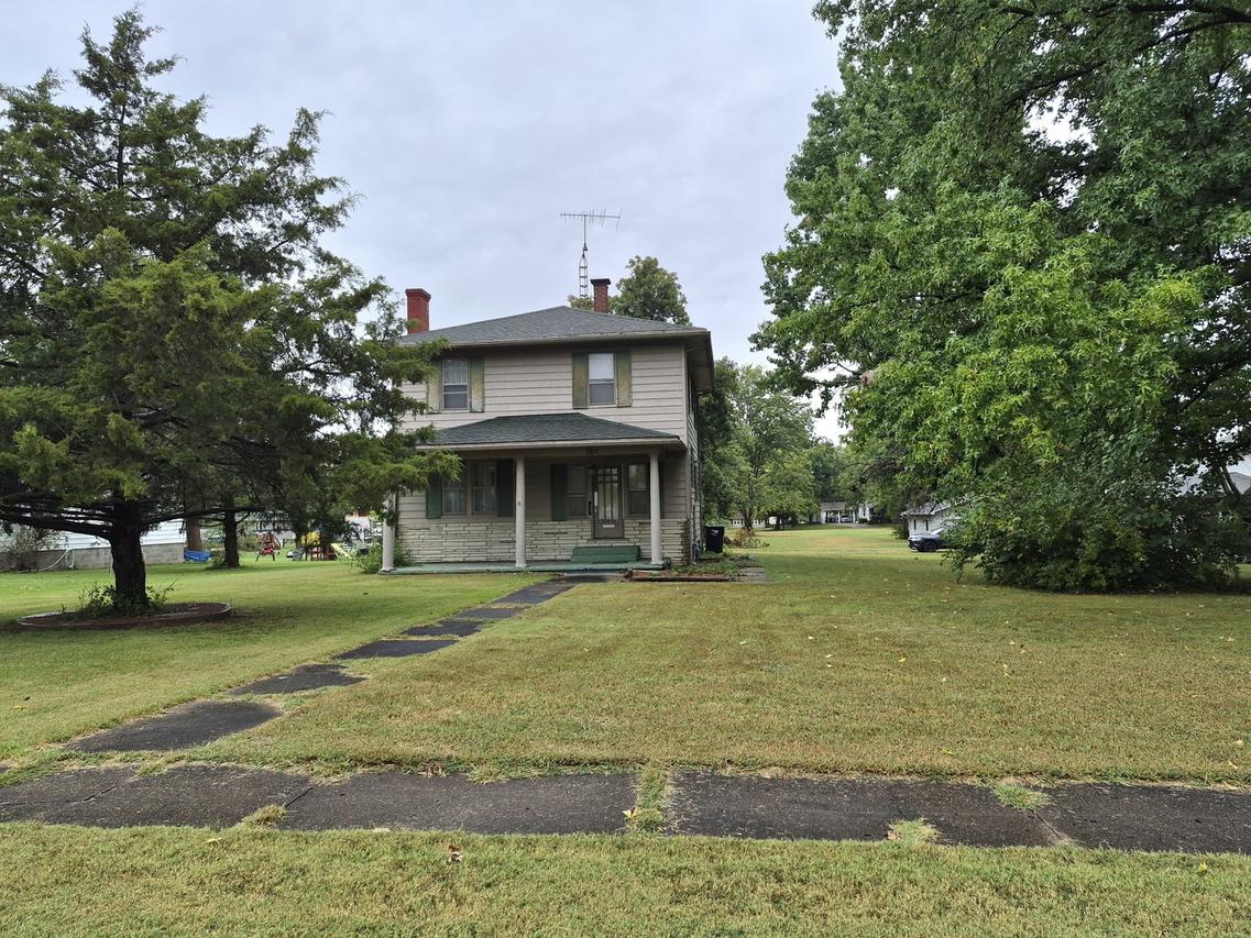 201 S Main St., Zeigler, IL 62999