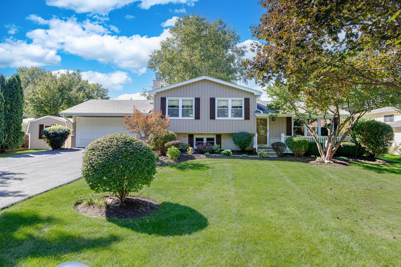 0S364 Jefferson St., Winfield, IL 60190