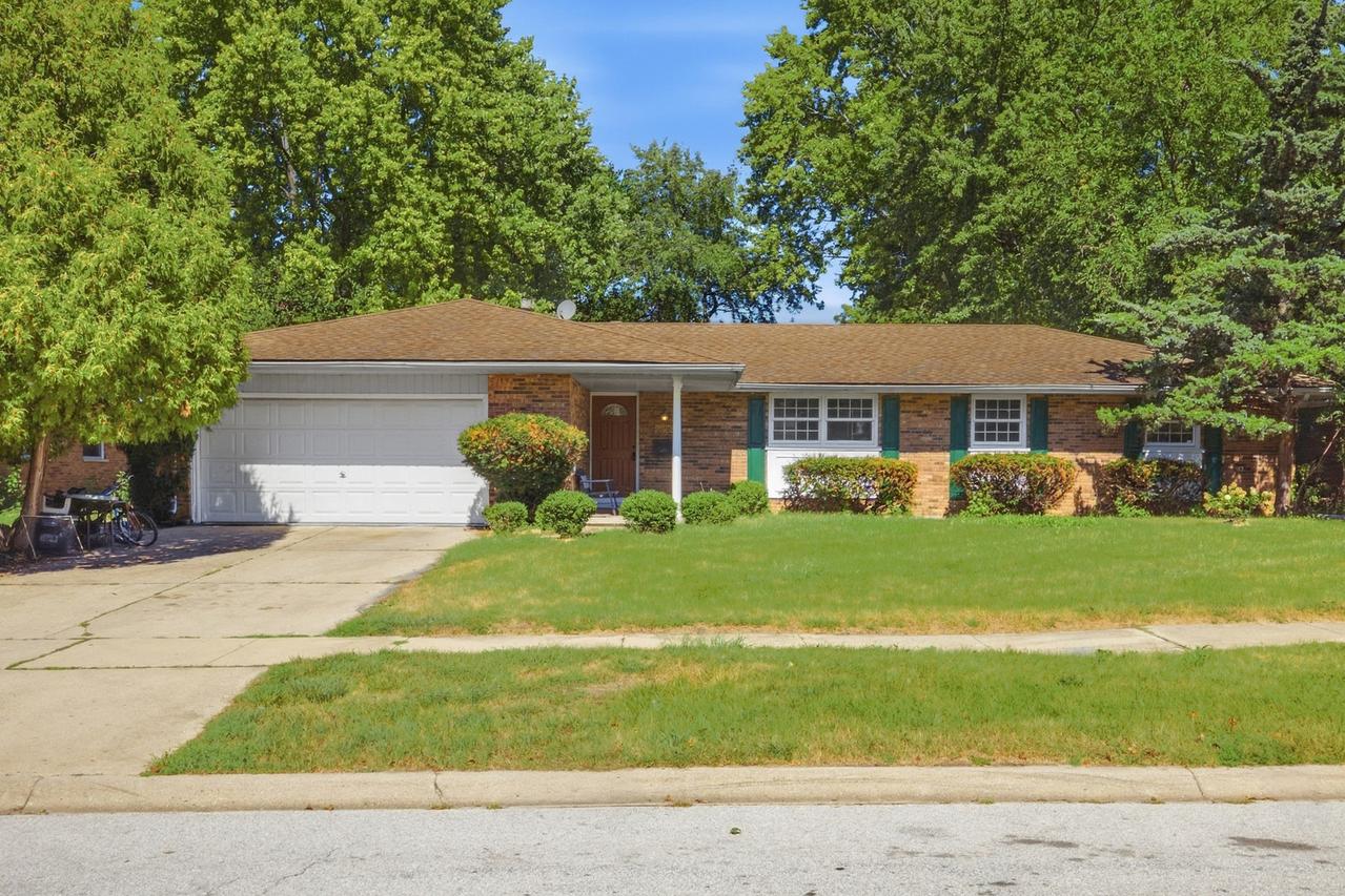 2355 Coach And Surrey Ln., Aurora, IL 60506