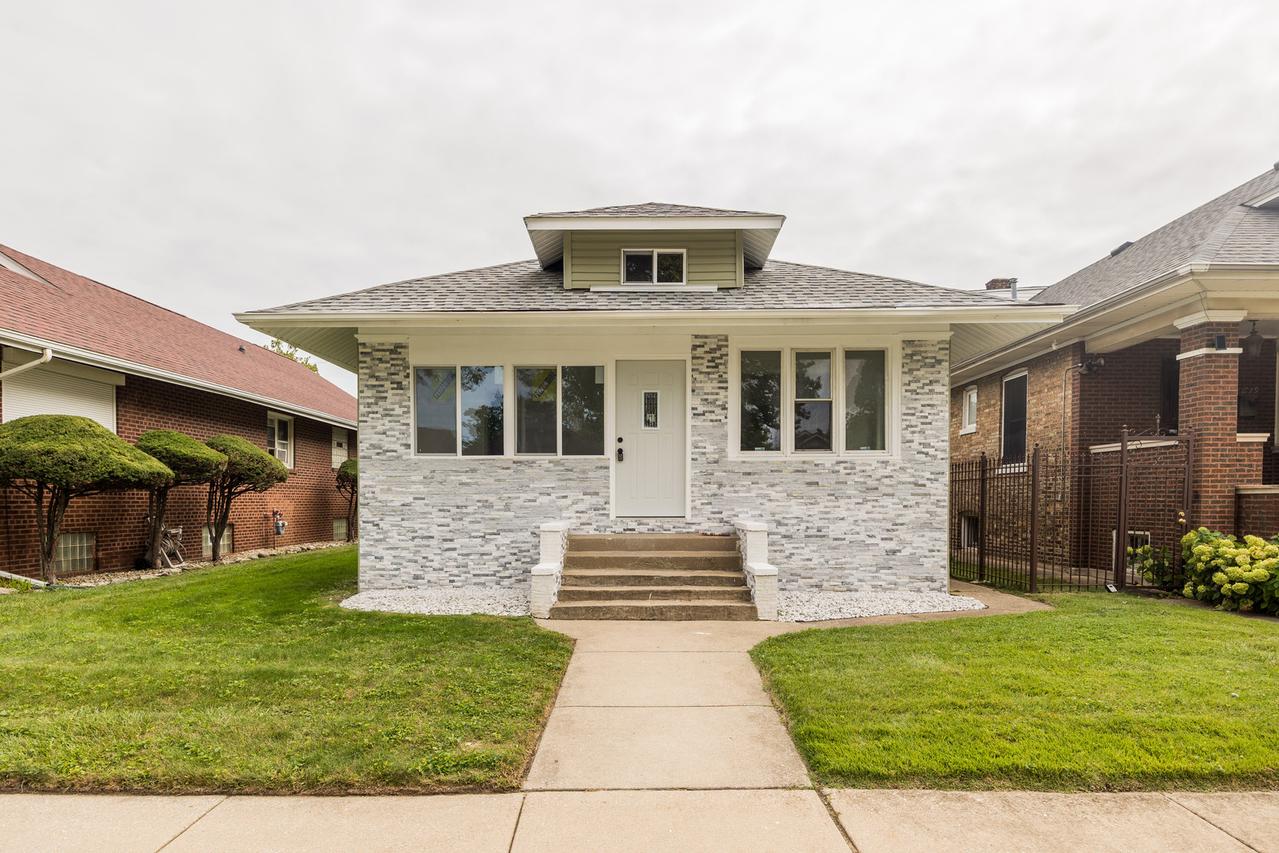 7617 S Crandon Ave., Chicago, IL 60649
