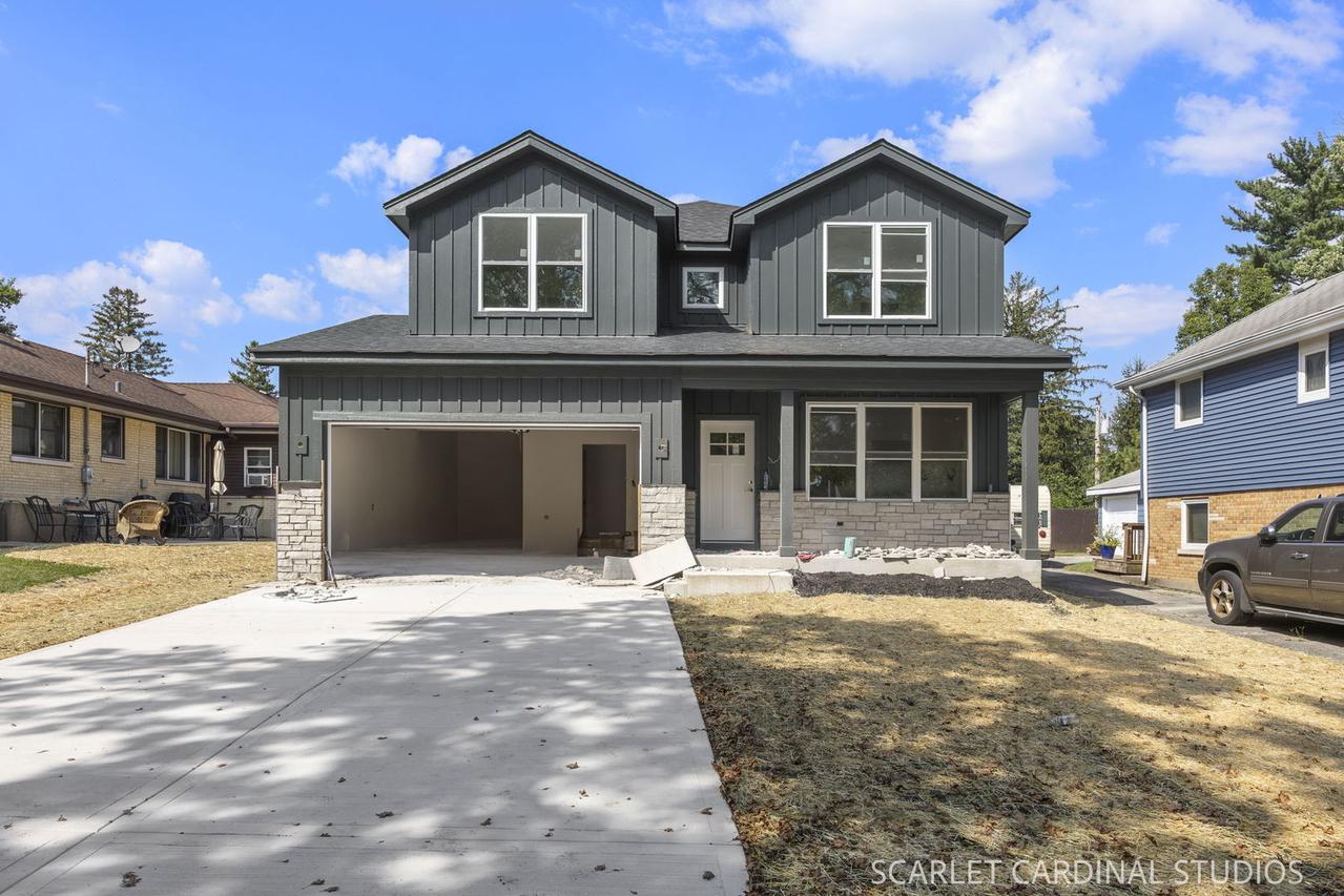 100 E Adams Ave., Villa Park, IL 60181