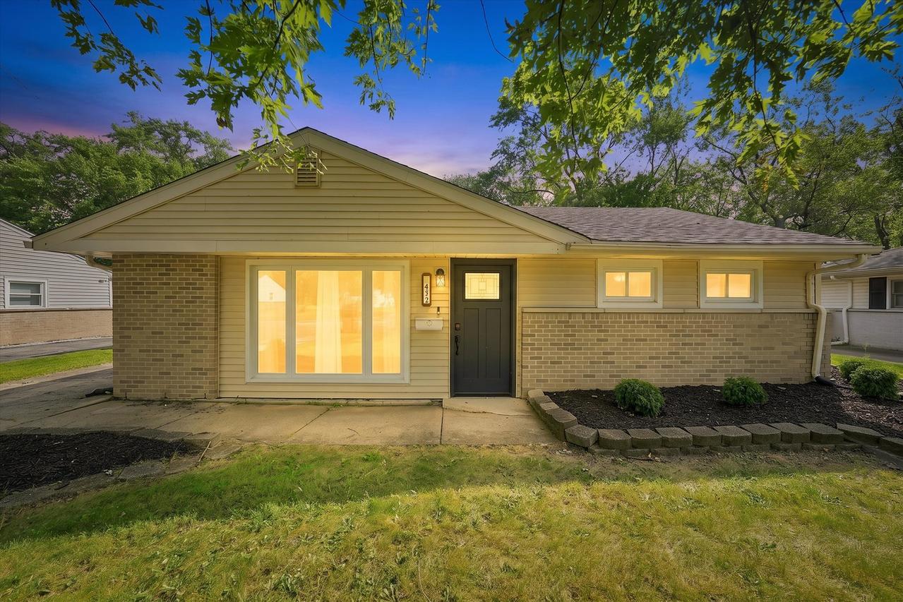 422 Suwanee St., Park Forest, IL 60466