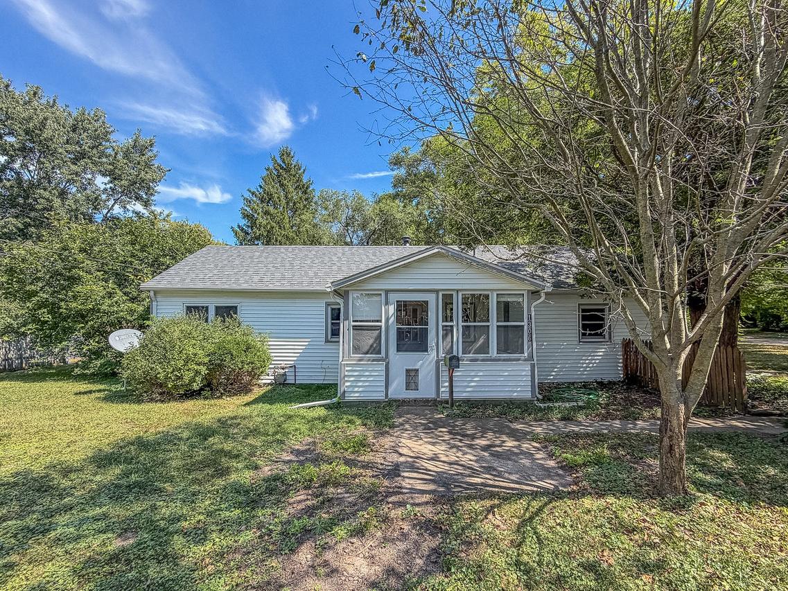 1306 Stout Dr., Urbana, IL 61802