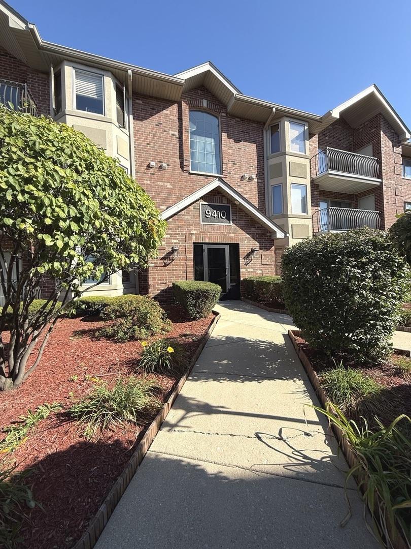 9410 Melvina Ave. #2SW, Oak Lawn, IL 60453