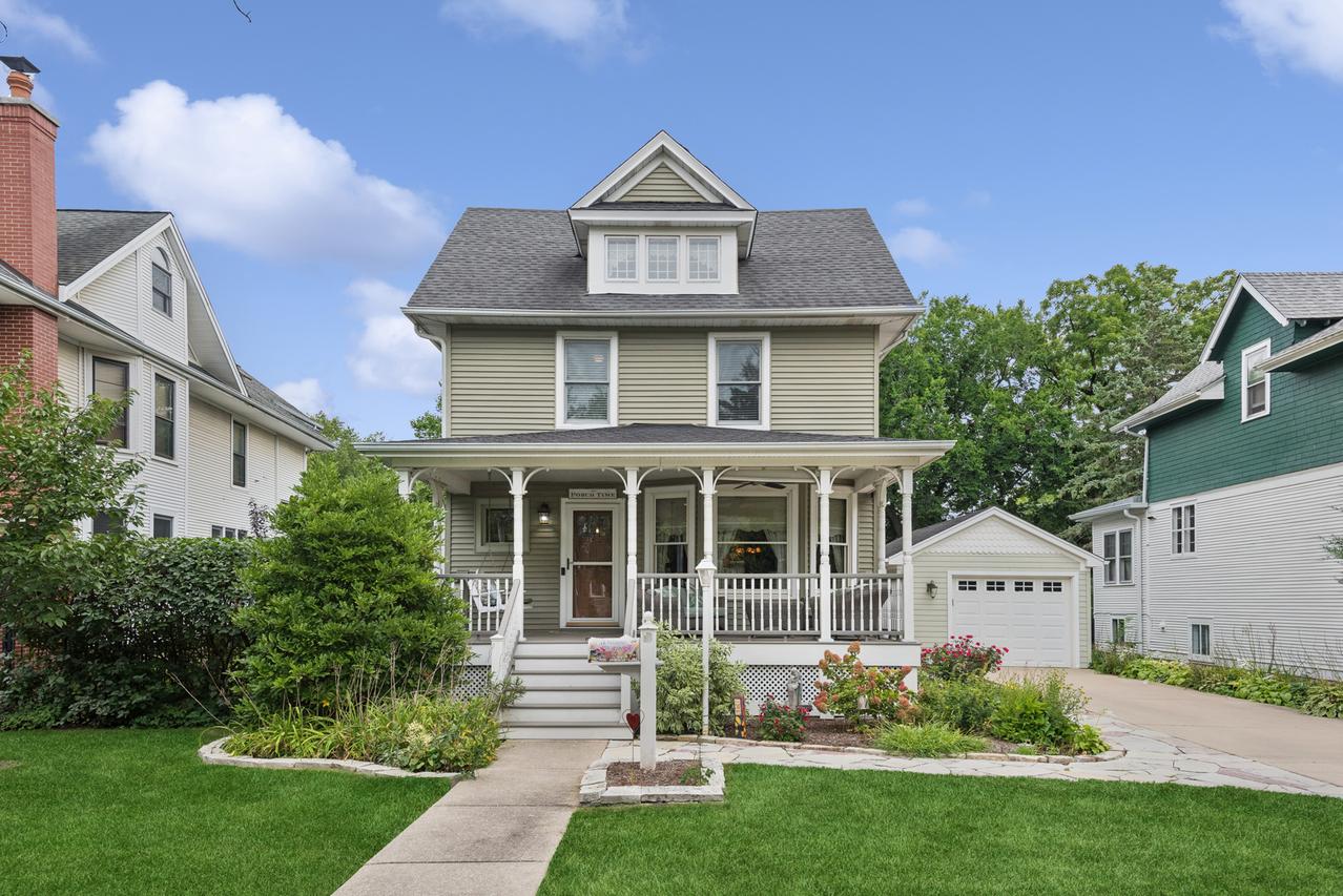 5909 N East Circle Ave., Chicago, IL 60631