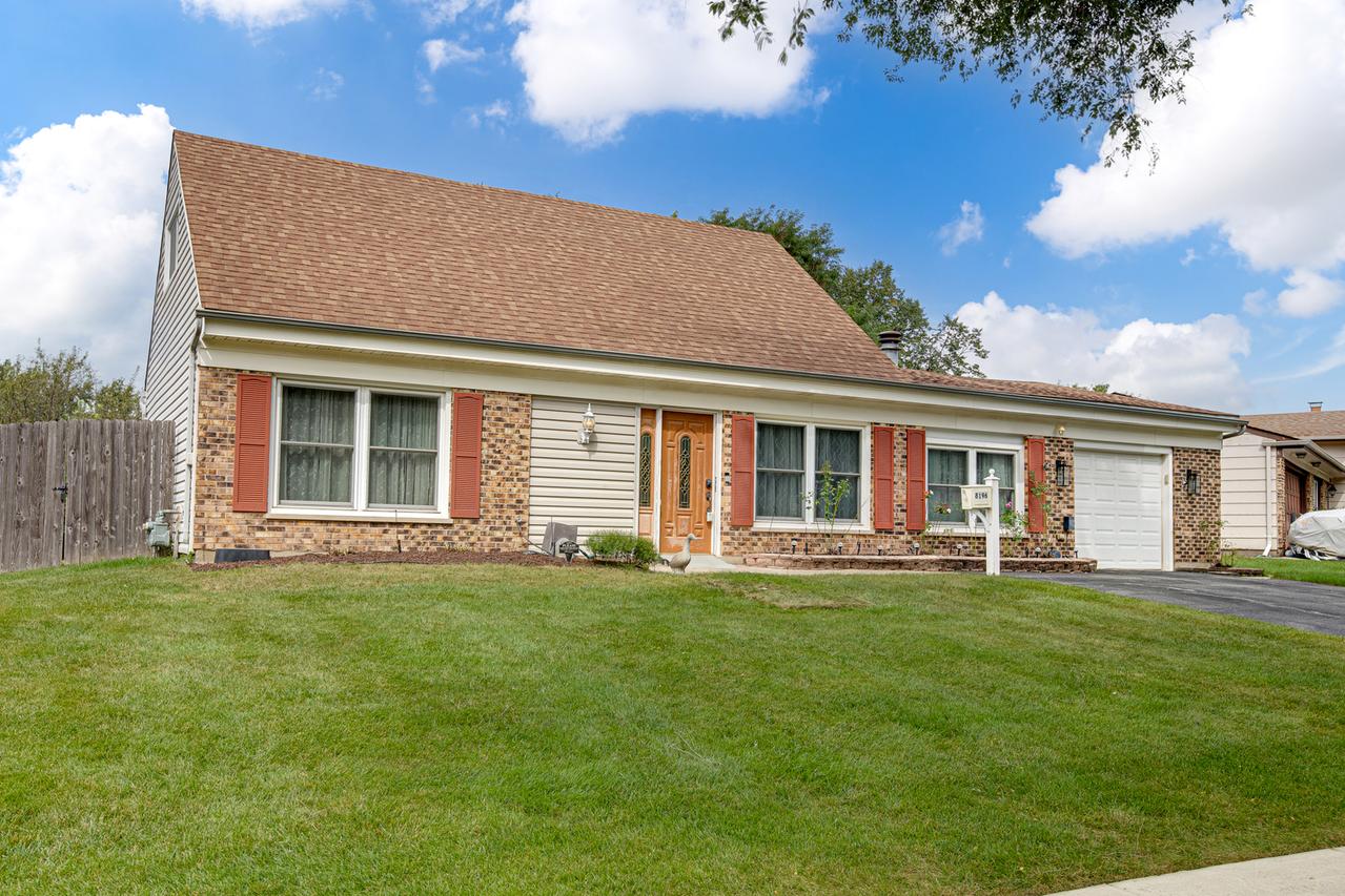 8196 Dartmouth Ln., Hanover Park, IL 60133