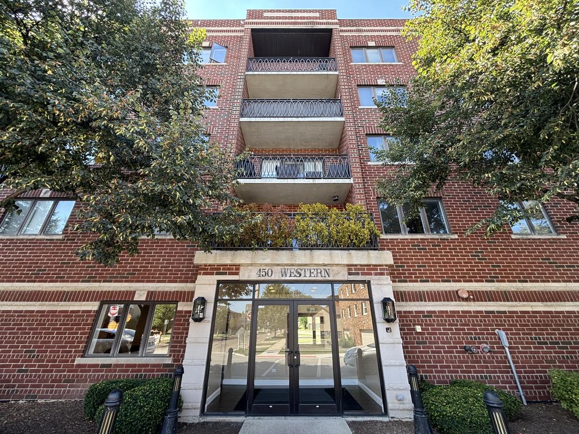 450 S Western Ave. #505, Des Plaines, IL 60016