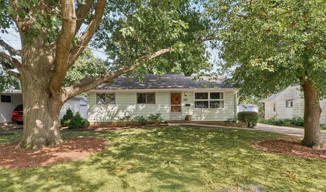 1200 Patton Pl., Urbana, IL 61801