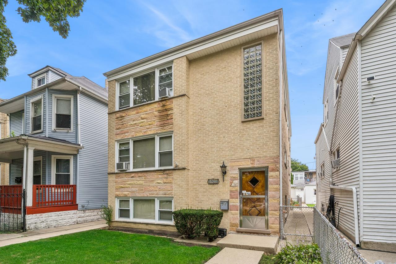 4923 N Kedvale Ave., Chicago, IL 60630