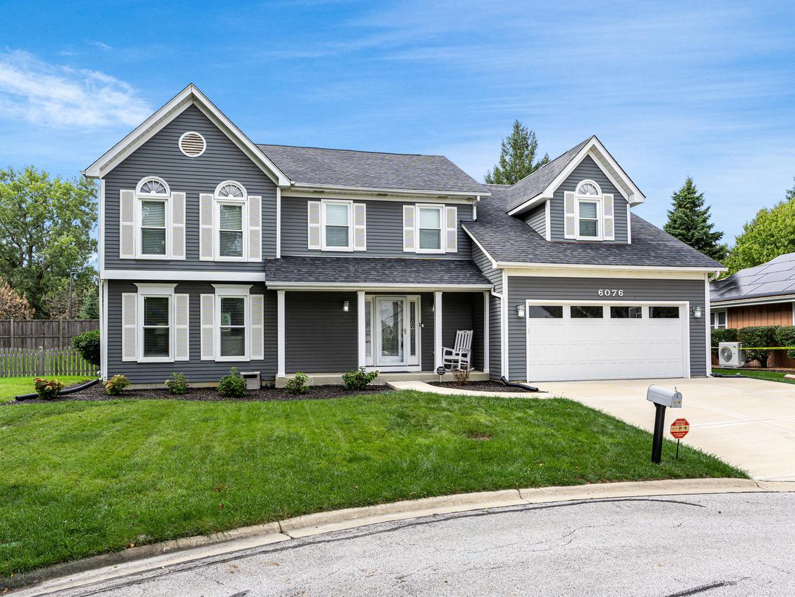 6076 Angel Ln., Lisle, IL 60532
