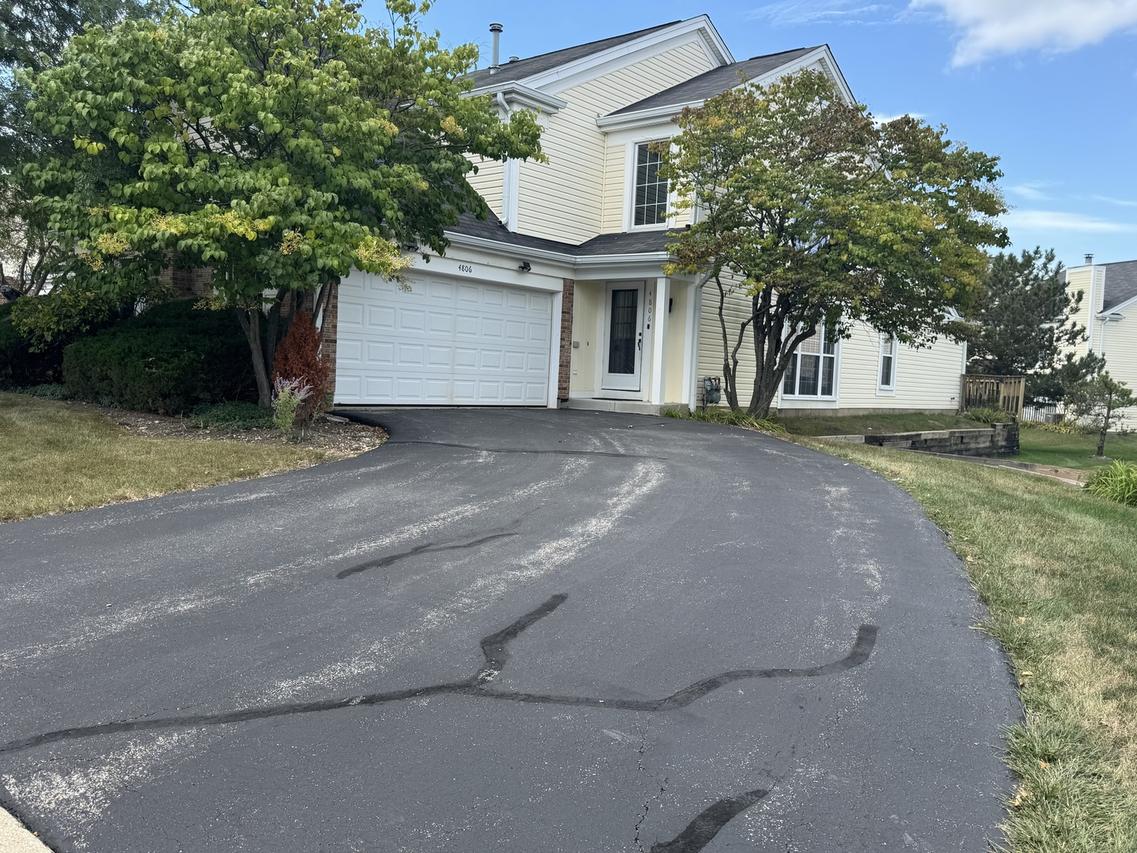 4806 Turnberry Dr., Hoffman Estates, IL 60010
