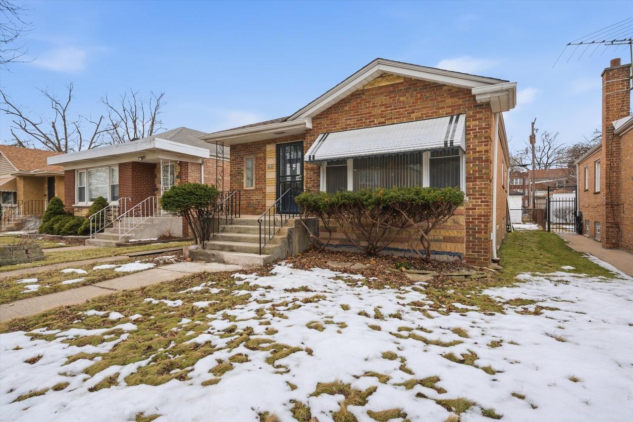 8846 S Dorchester Ave., Chicago, IL 60619