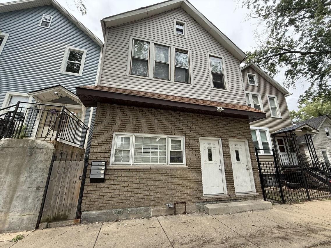 4812 S Elizabeth St., Chicago, IL 60609