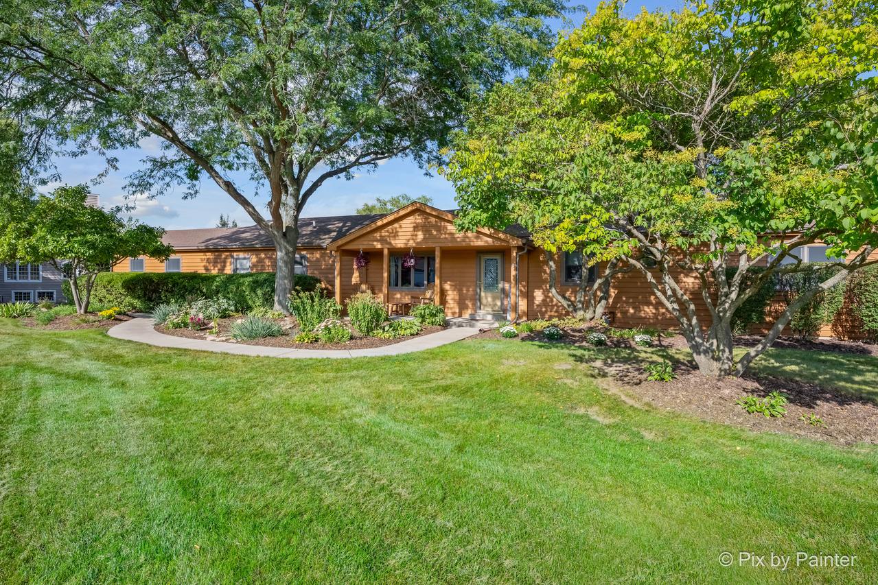 2116 N Pebble Dr., Mchenry, IL 60051