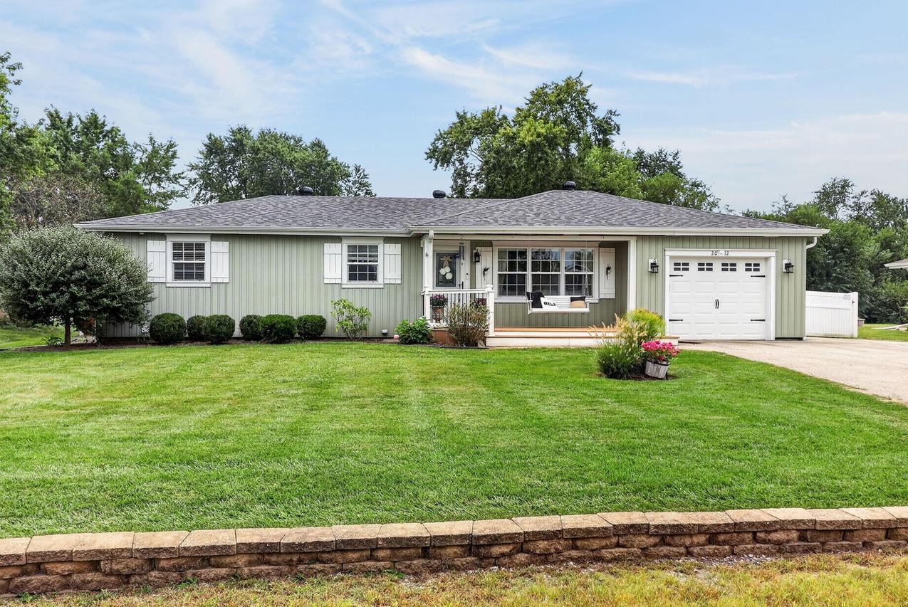 2012 Morcambe Bay Dr., New Lenox, IL 60451