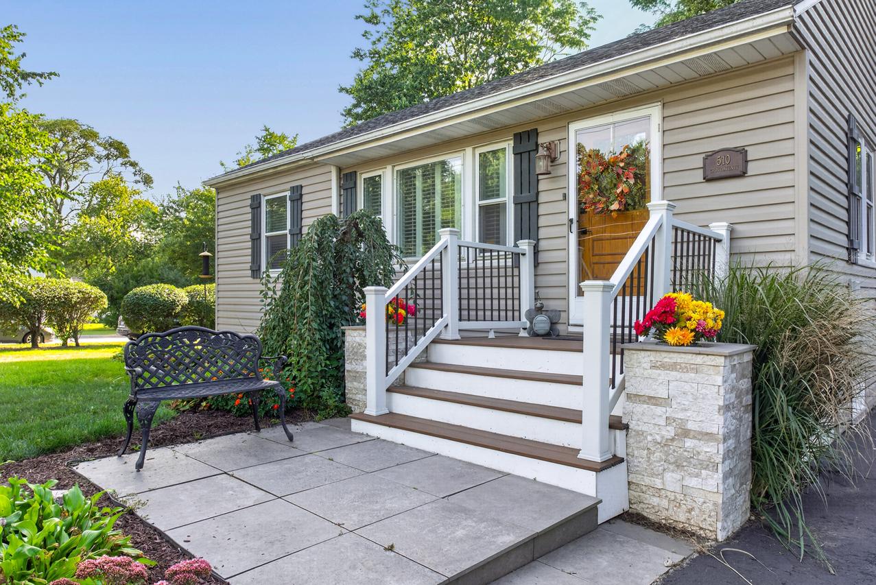 510 Grove St., Wood Dale, IL 60191
