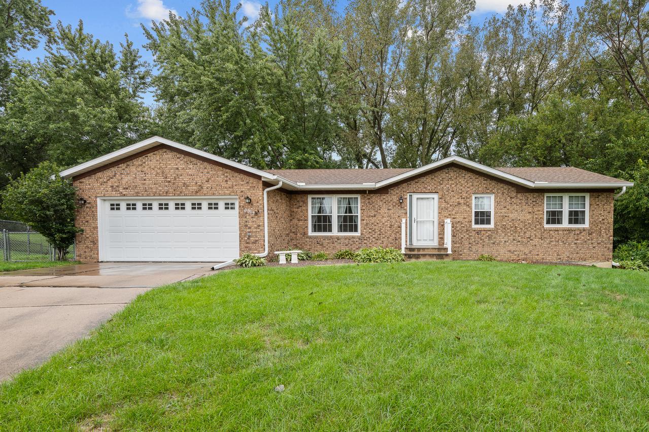 3312 90th Ave Ct., Rock Island, IL 61201