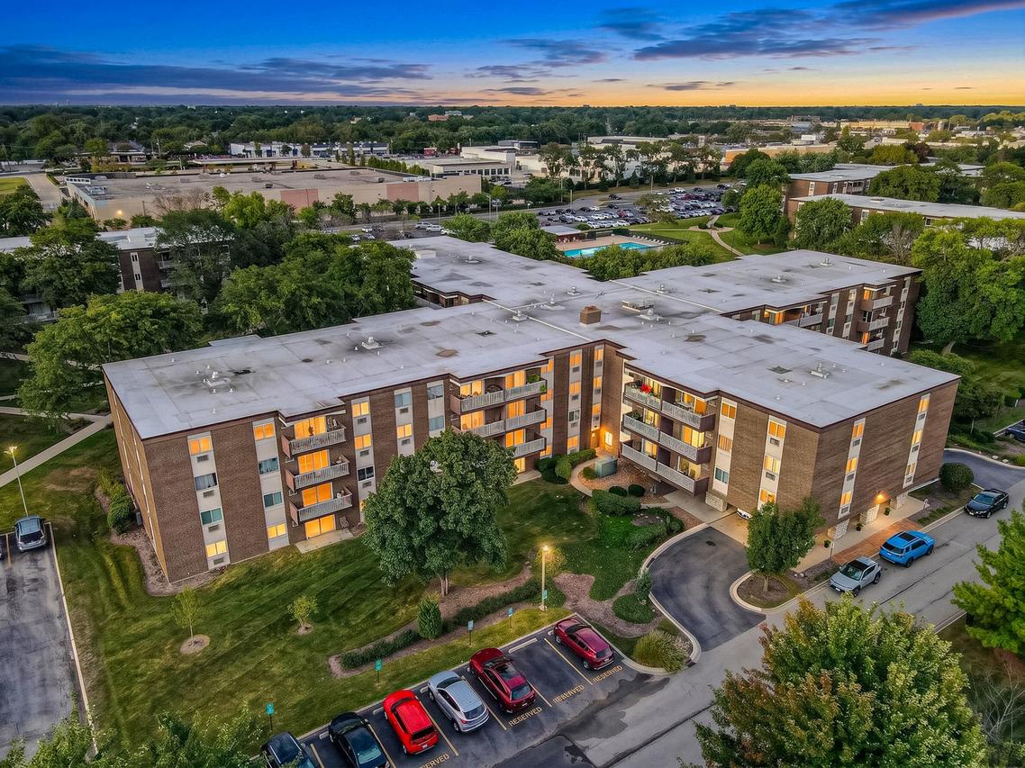 1311 S Finley Rd. #316, Lombard, IL 60148