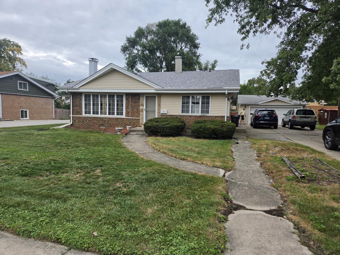 7274 W 174 St., Tinley Park, IL 60477