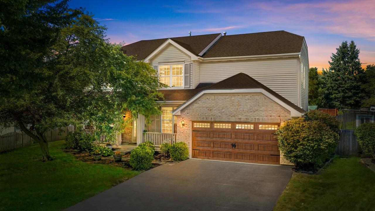 608 Whalen Ct., North Aurora, IL 60542