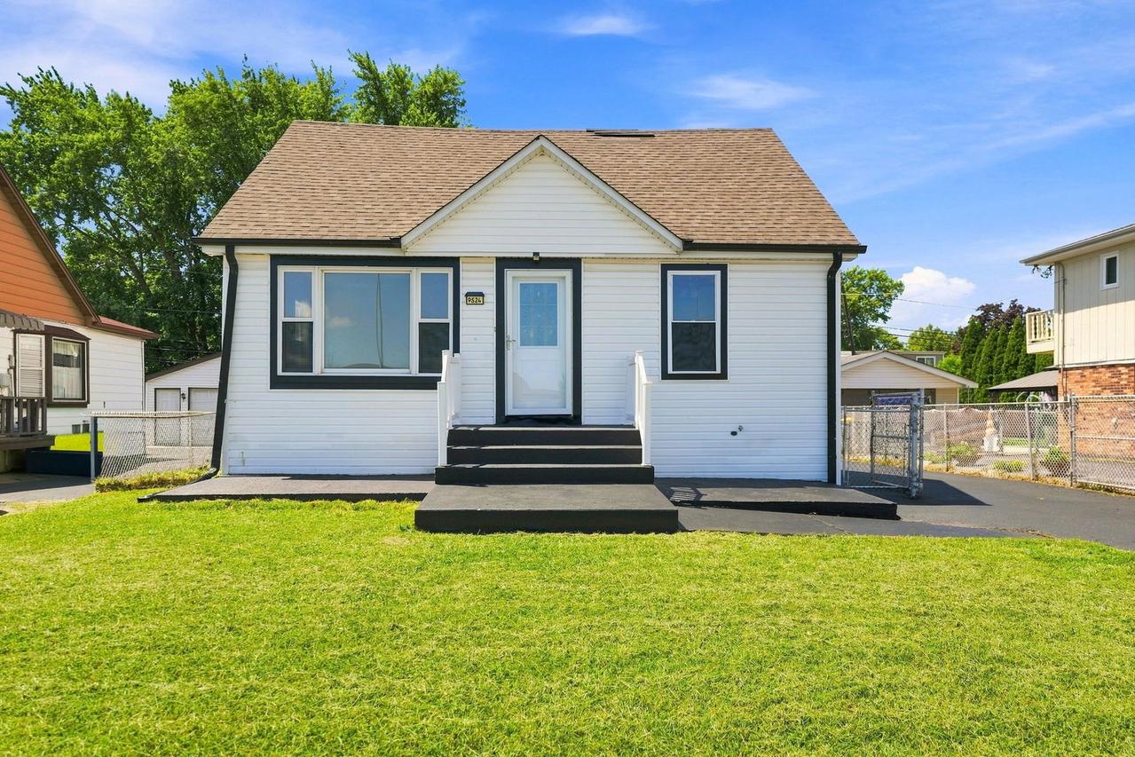 9524 Nashville Ave., Oak Lawn, IL 60453