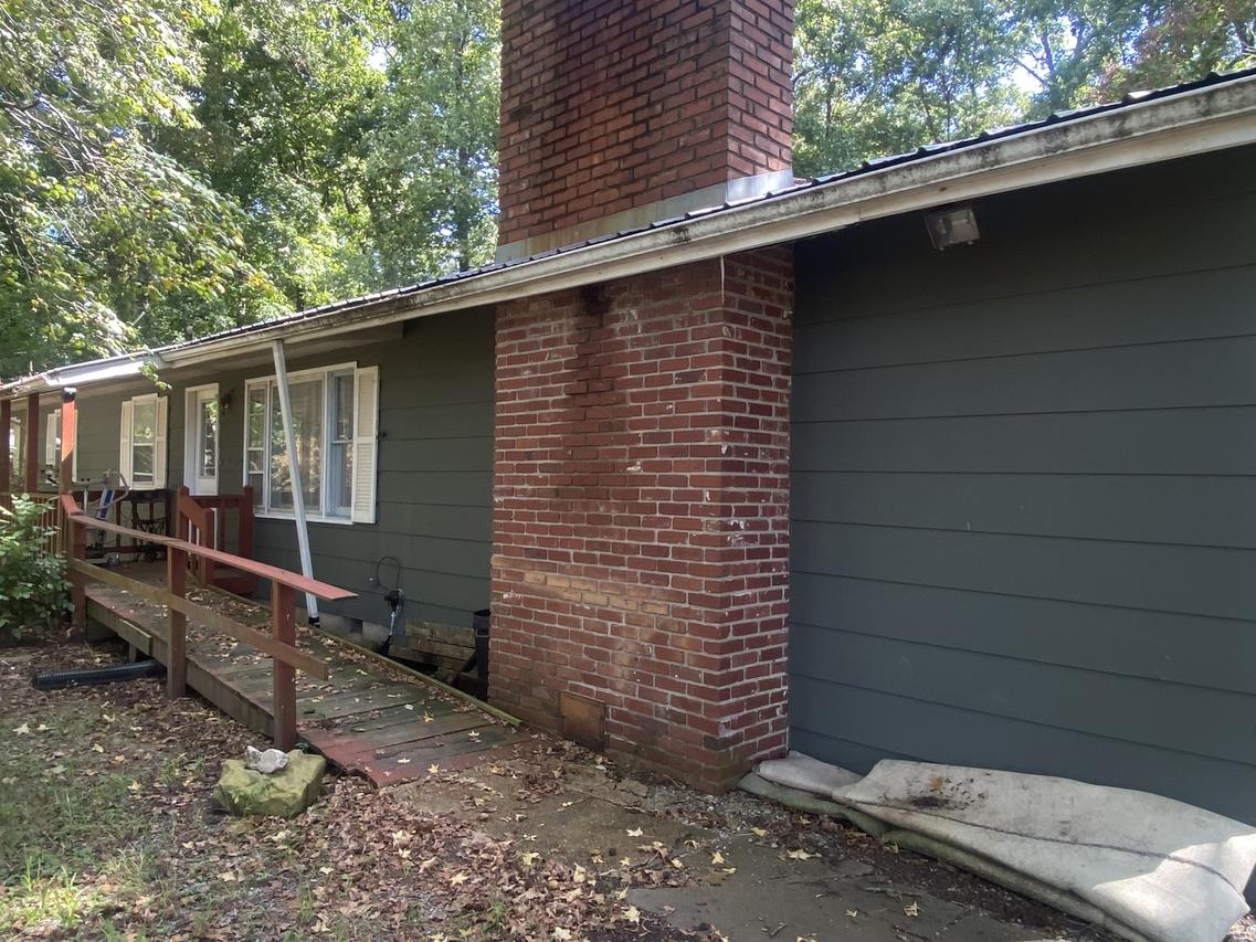 594 County Road 150 N, Thompsonville, IL 62890