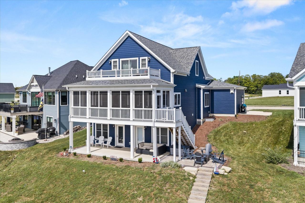 41 Great Loop Dr., Ottawa, IL 61350