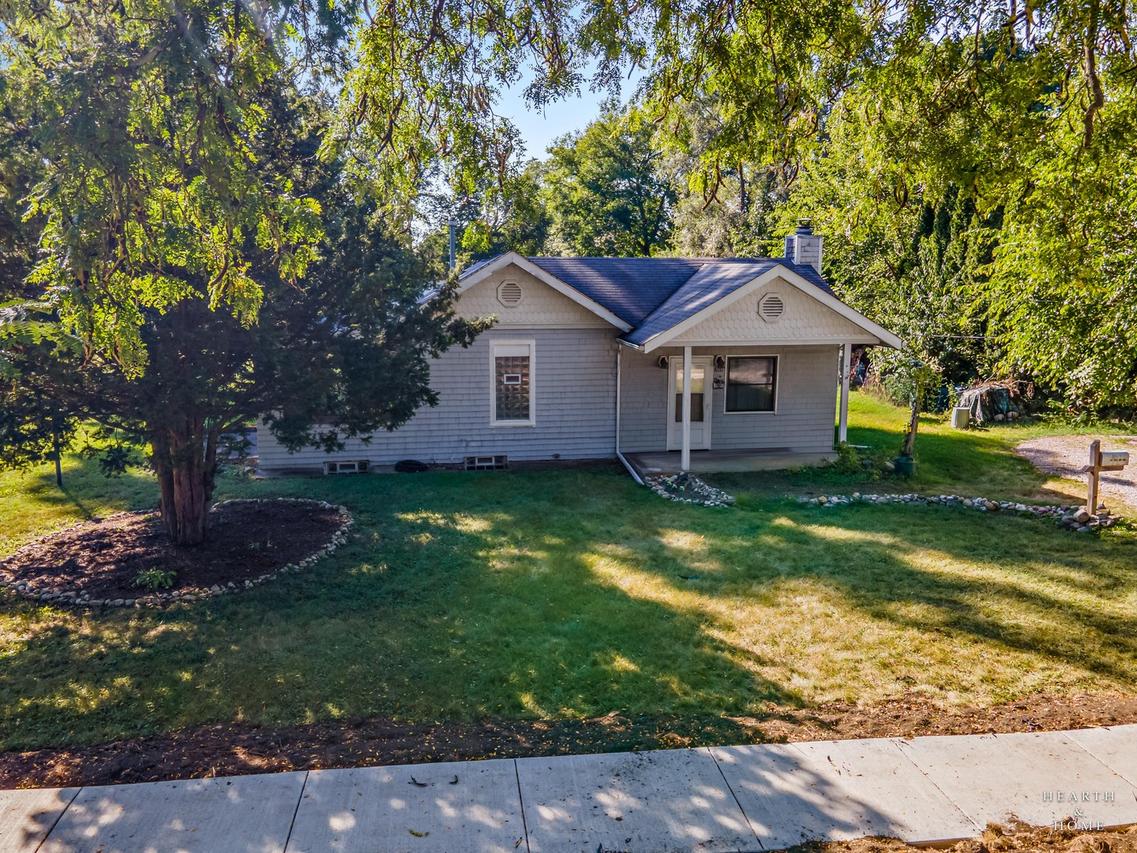 800 S River Rd., Fox River Grove, IL 60021