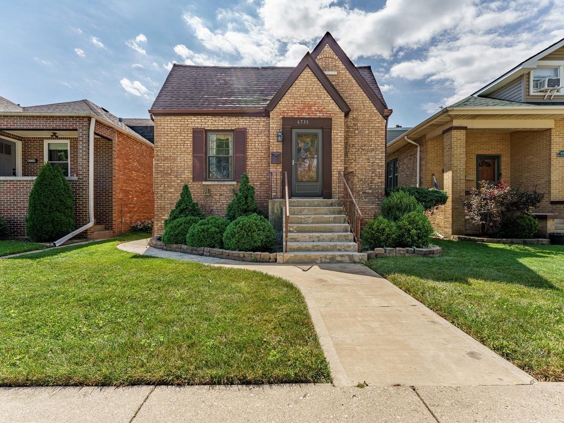 6731 W Albion Ave., Chicago, IL 60631