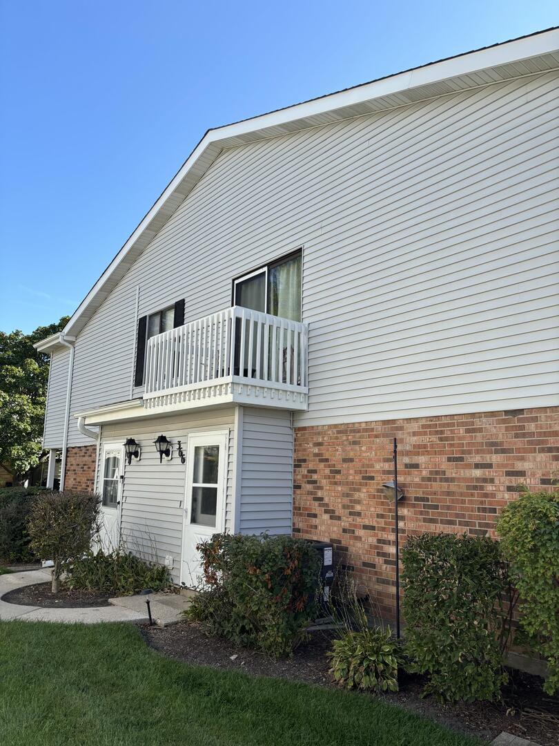 366 N Washington Ct., Vernon Hills, IL 60061