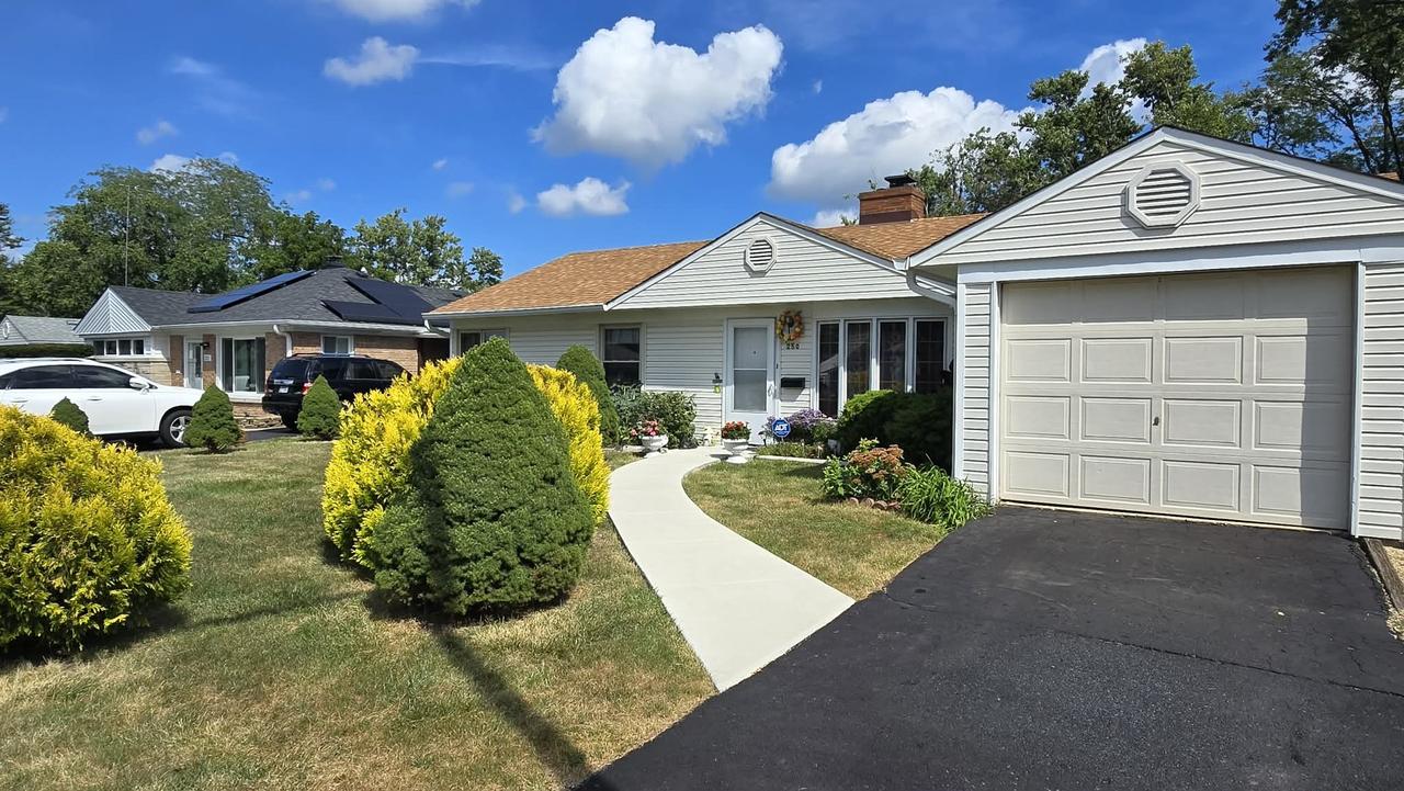 250 Marquette St., Park Forest, IL 60466