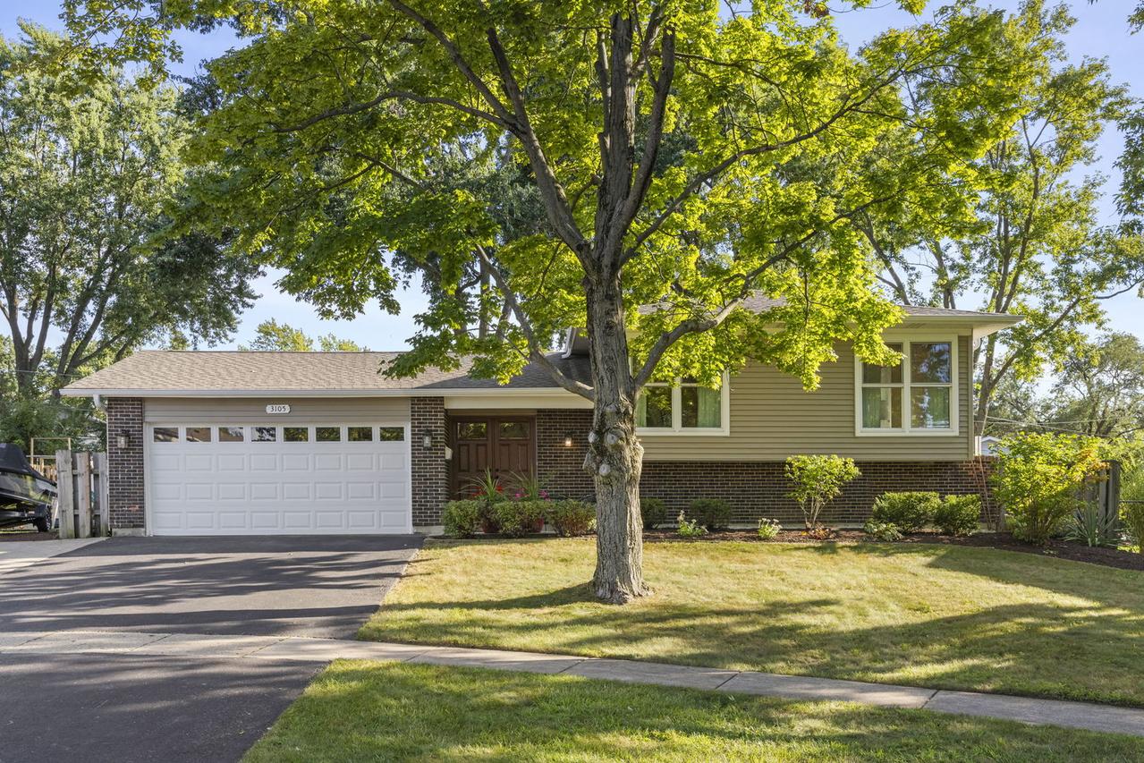 3105 Andrea Ct., Woodridge, IL 60517