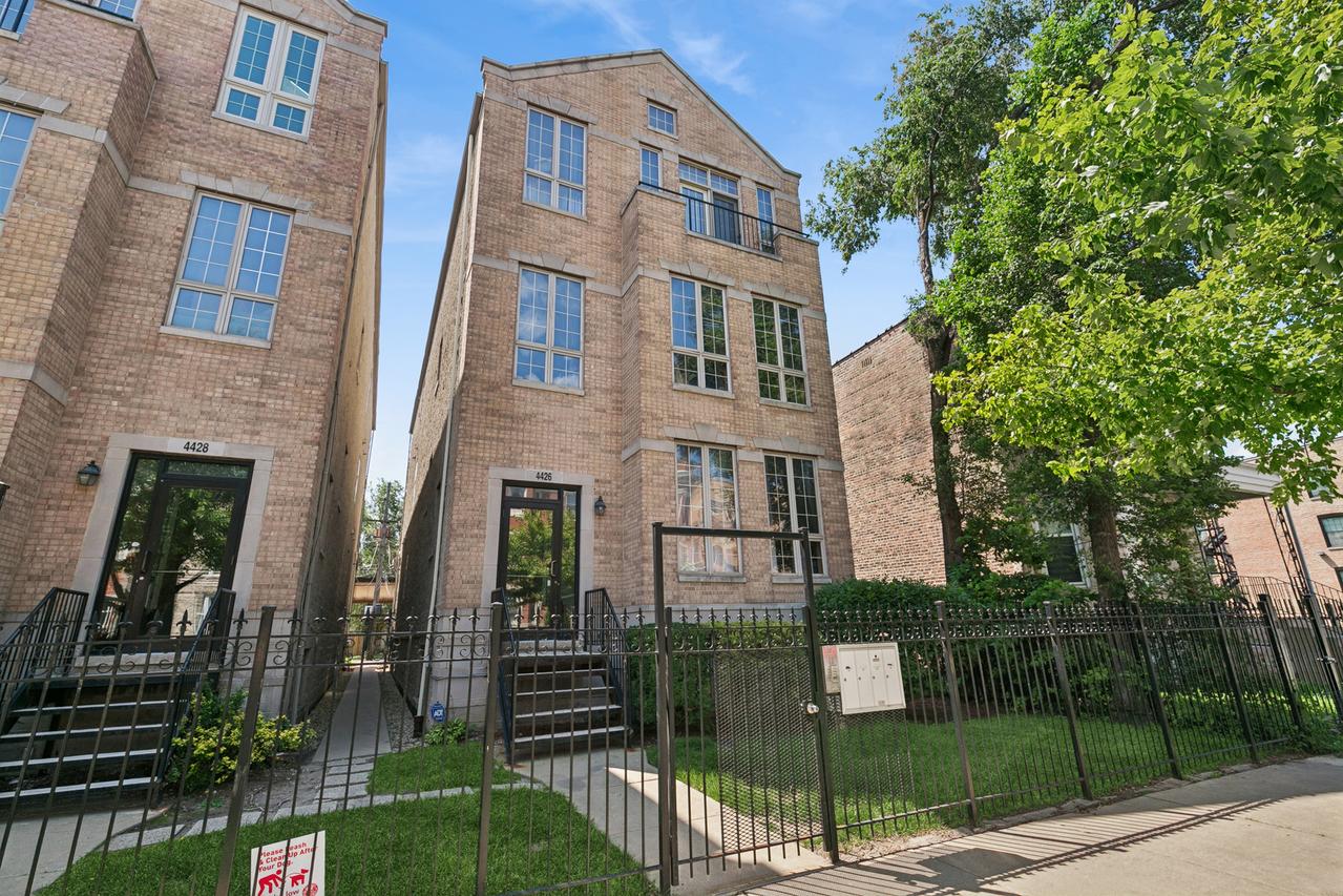 4426 S Calumet Ave. #G, Chicago, IL 60653