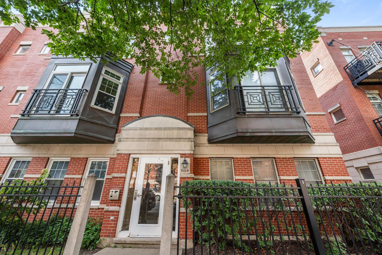 1414 S Halsted St. #2B, Chicago, IL 60607