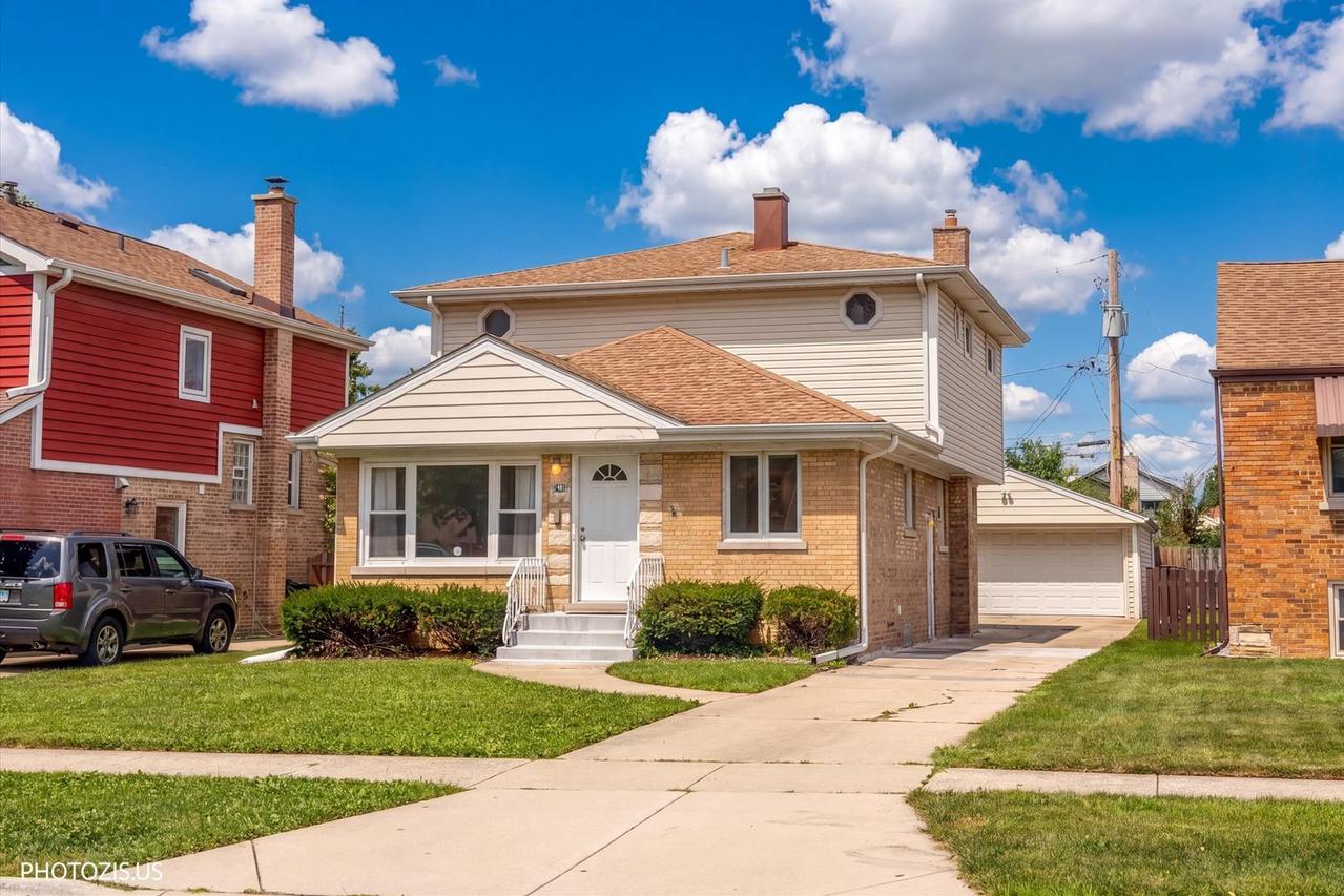 7408 W Argyle St., Harwood Heights, IL 60706