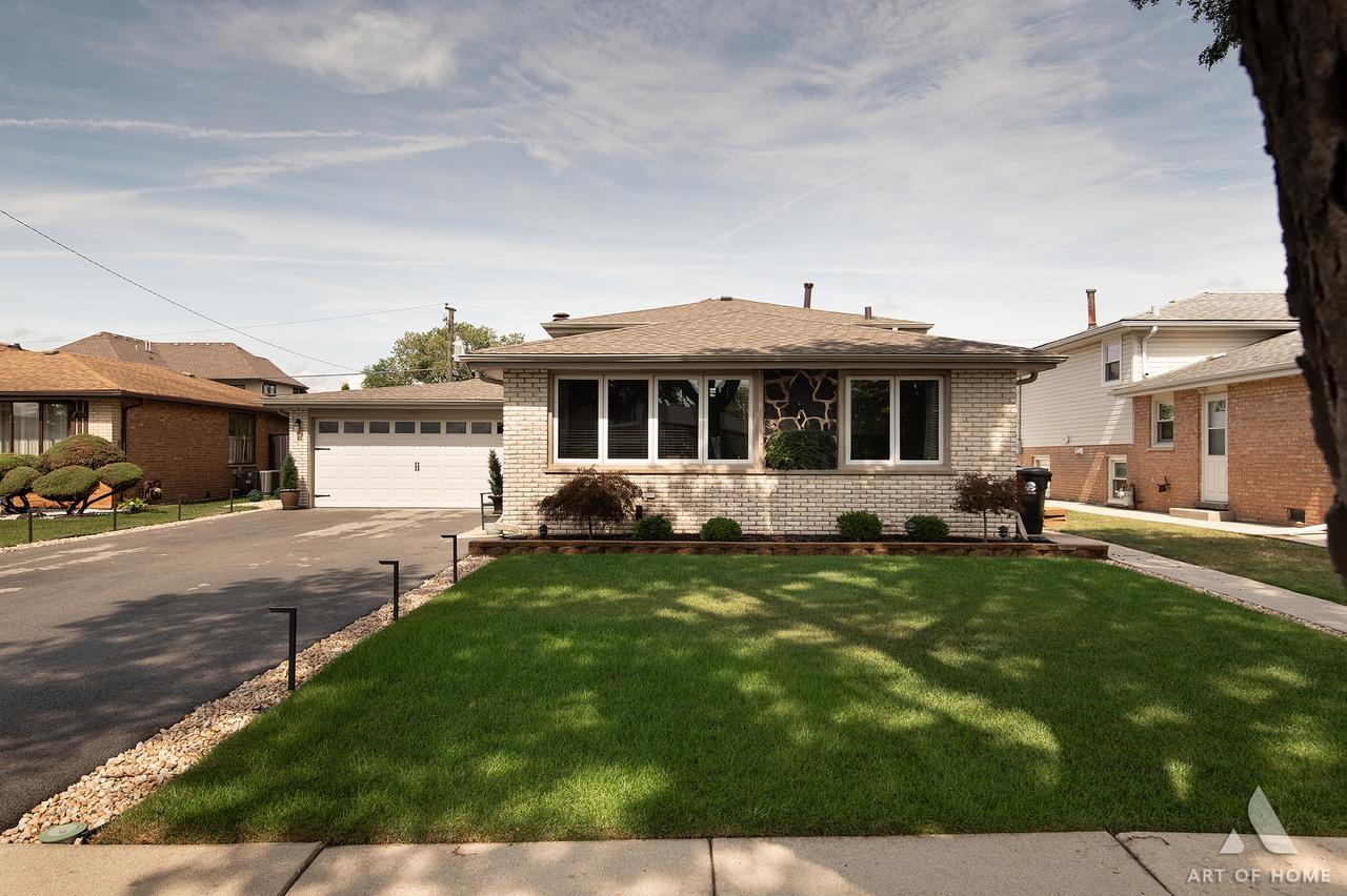 7934 W 81st Pl., Bridgeview, IL 60455